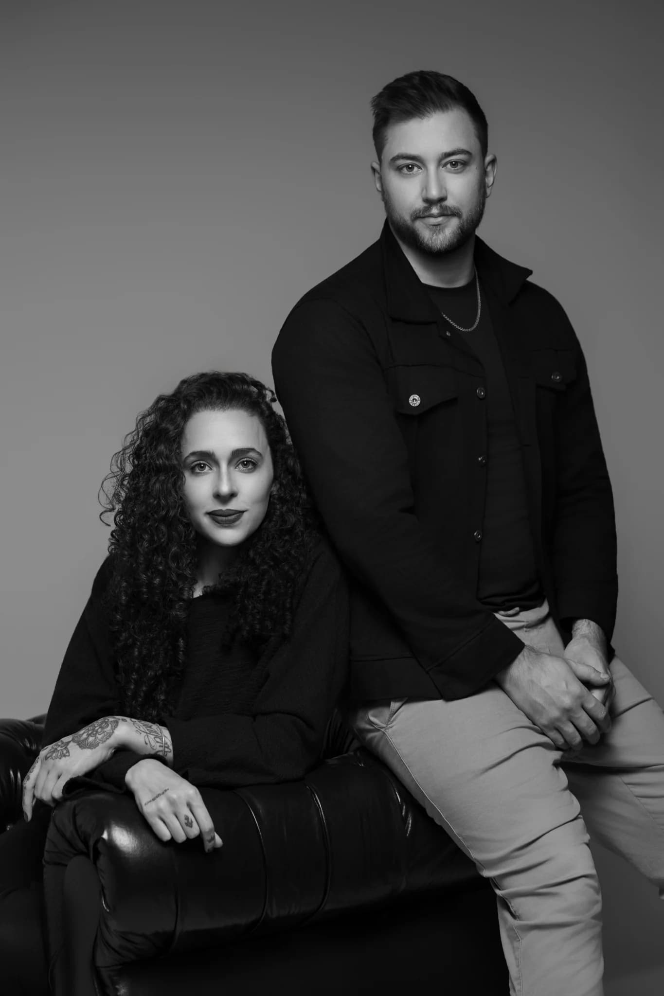 Mariana Jotz e Dílan Silva, cofundadores da Auralux Studio
